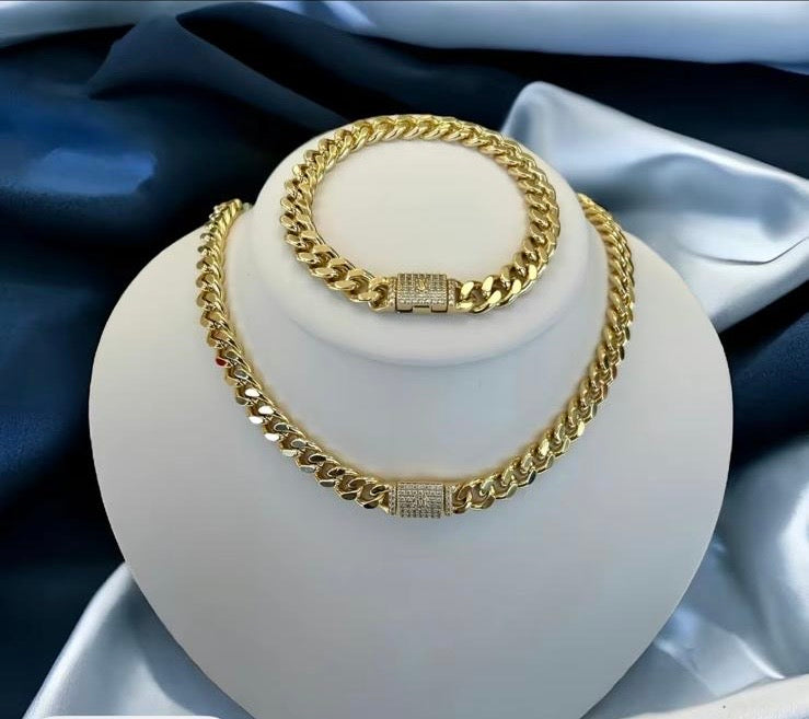Boss Chick Cuban Link